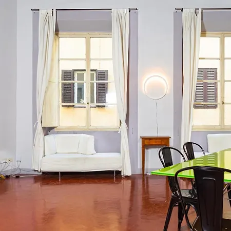 Apartment Elegant Near Piazza Della Signoria Florence